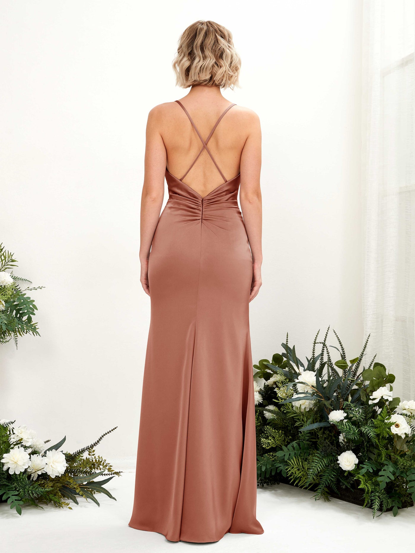 Carlyna Col bénitier Longueur ras du sol Satin Robe demoiselle d'honneur Terre De Sienne Brute #couleur_terre-de-sienne-brute