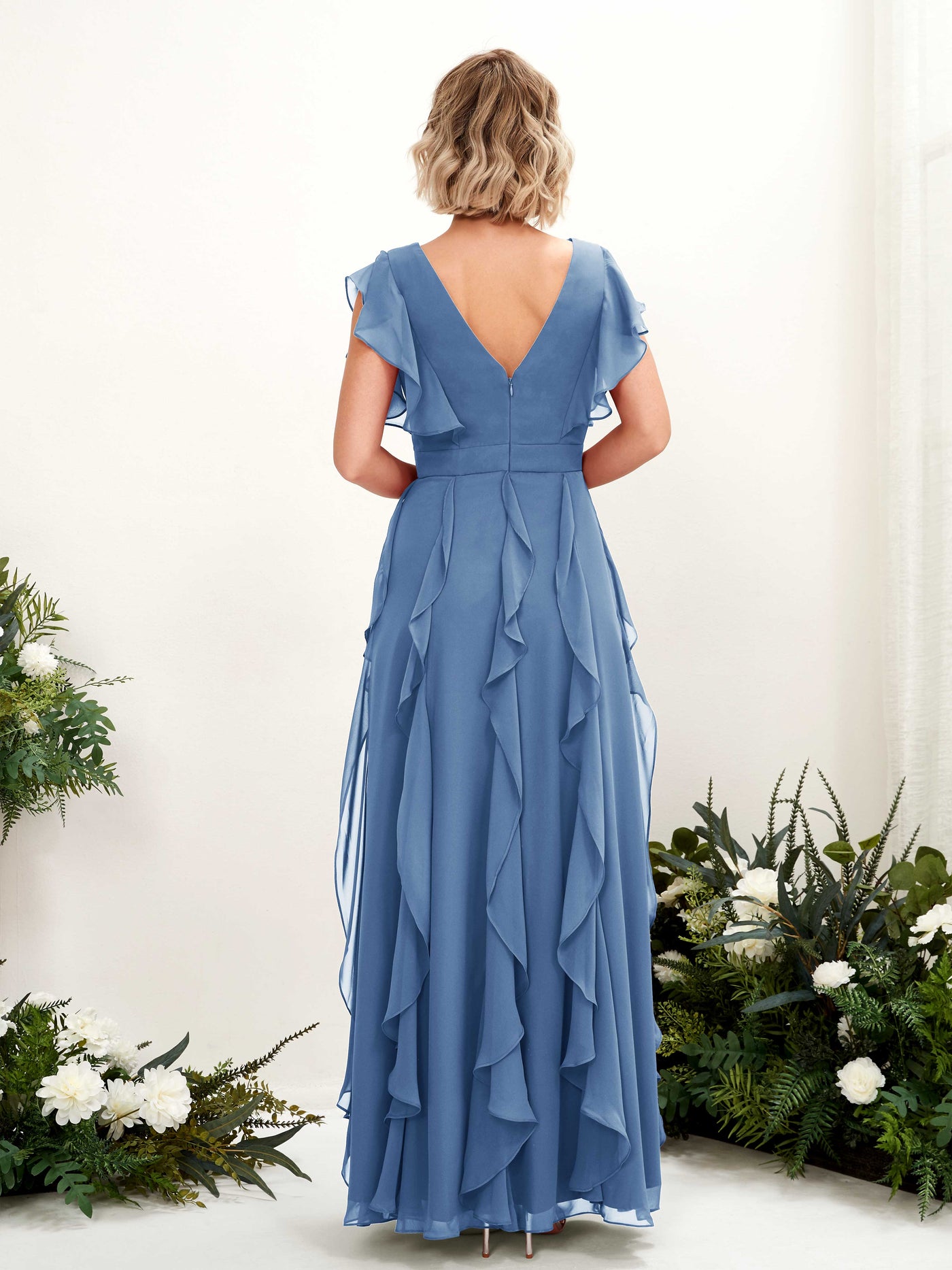Carlyna Col V Longueur Ras du Sol Froncé Robe de Demoiselle d'Honneur Bleu Poussiéreux #couleur_bleu-poussi-reux