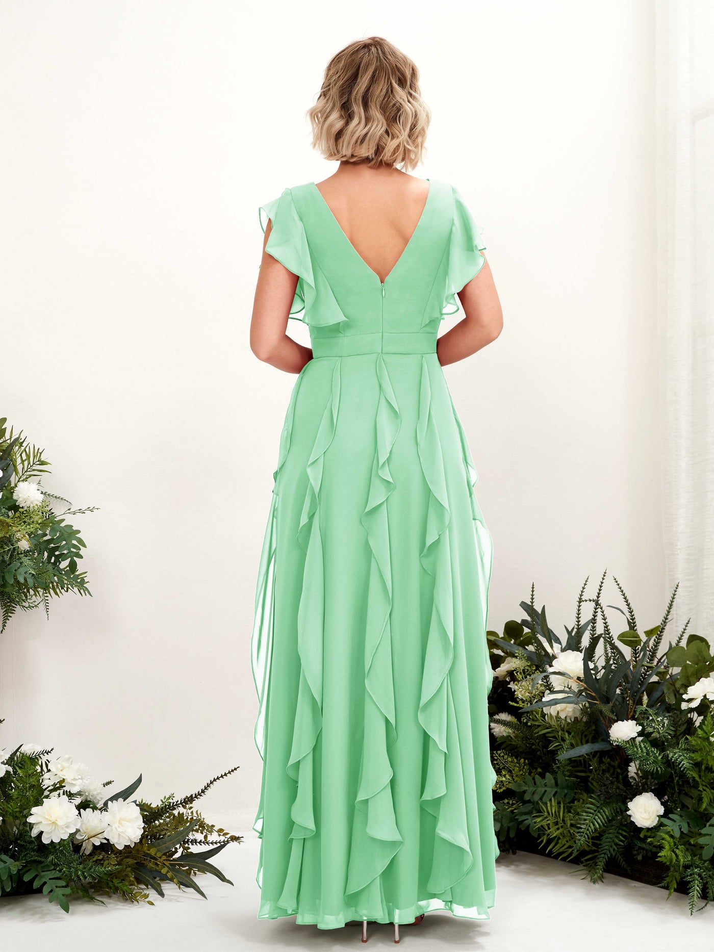 Carlyna Col V Longueur Ras du Sol Froncé Robe de Demoiselle d'Honneur Vert Menthe #couleur_vert-menthe