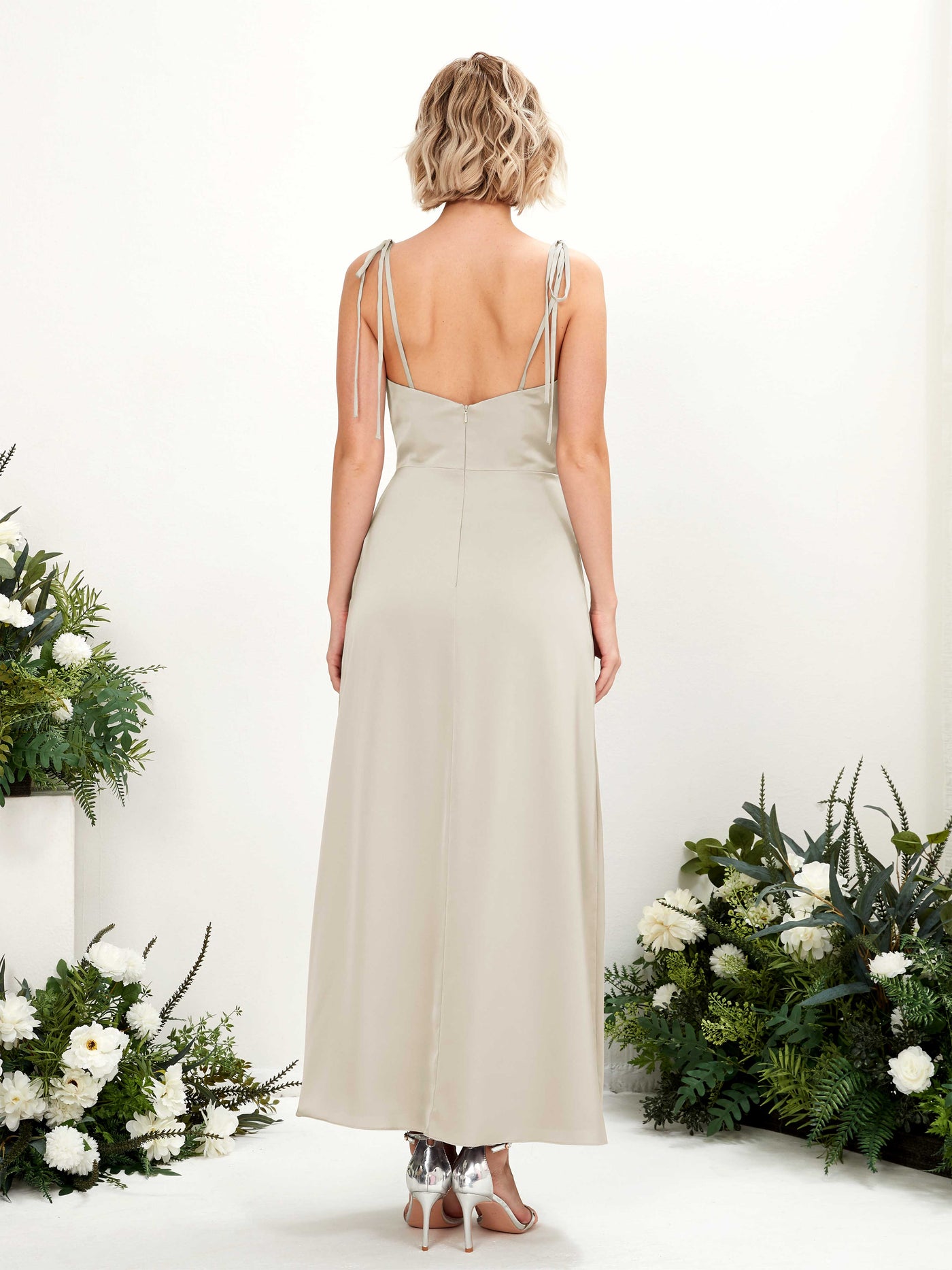 Carlyna Empire Col bénitier Longueur mollet Satin Robe de demoiselle d'honneur avec fente jambe Champagne #couleur_champagne
