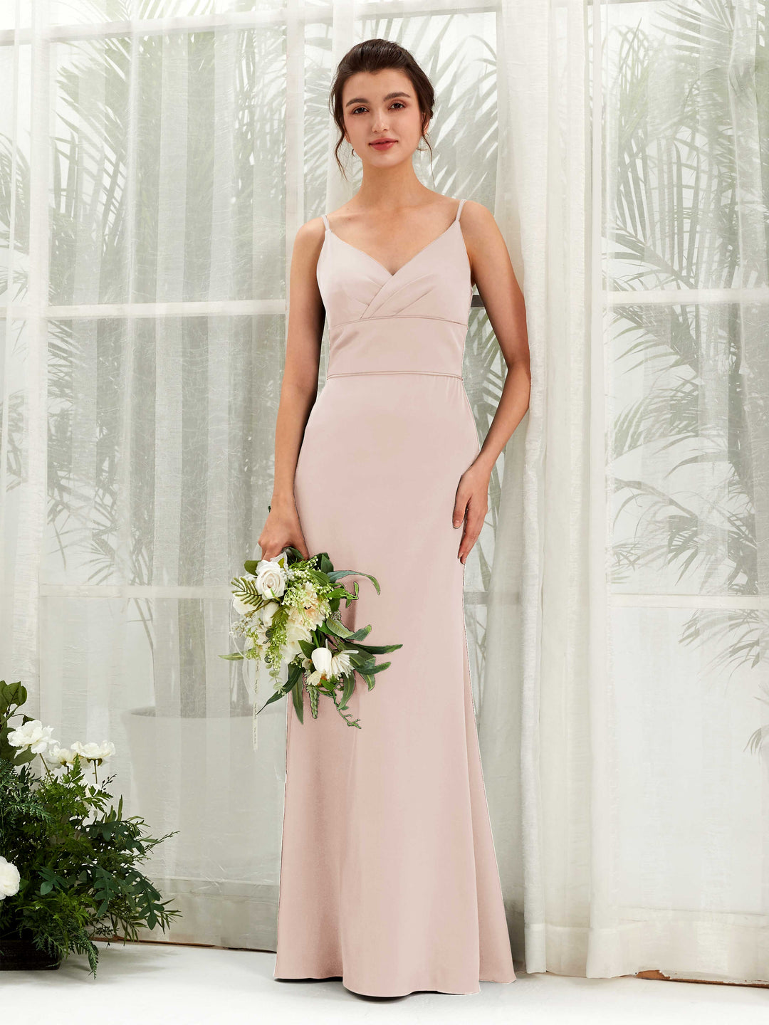 Carlyna Empire Col V Longueur Ras du Sol Satin Robe de Demoiselle d&
