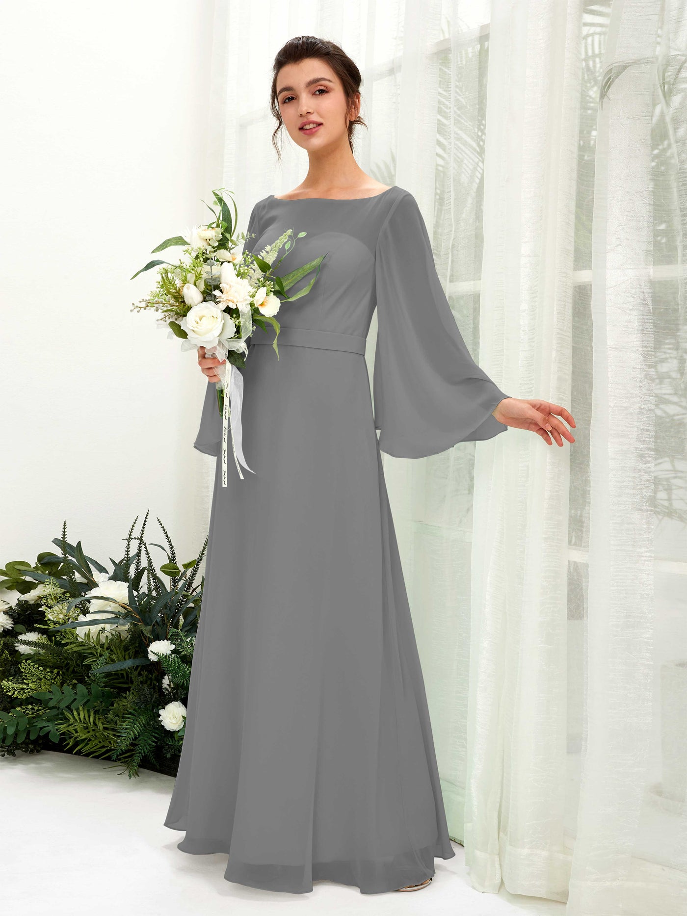 Carlyna Encolure bateau Longueur ras du sol Trapèze Manches longues Robes de demoiselle d'honneur Gris Acier #couleur_gris-acier