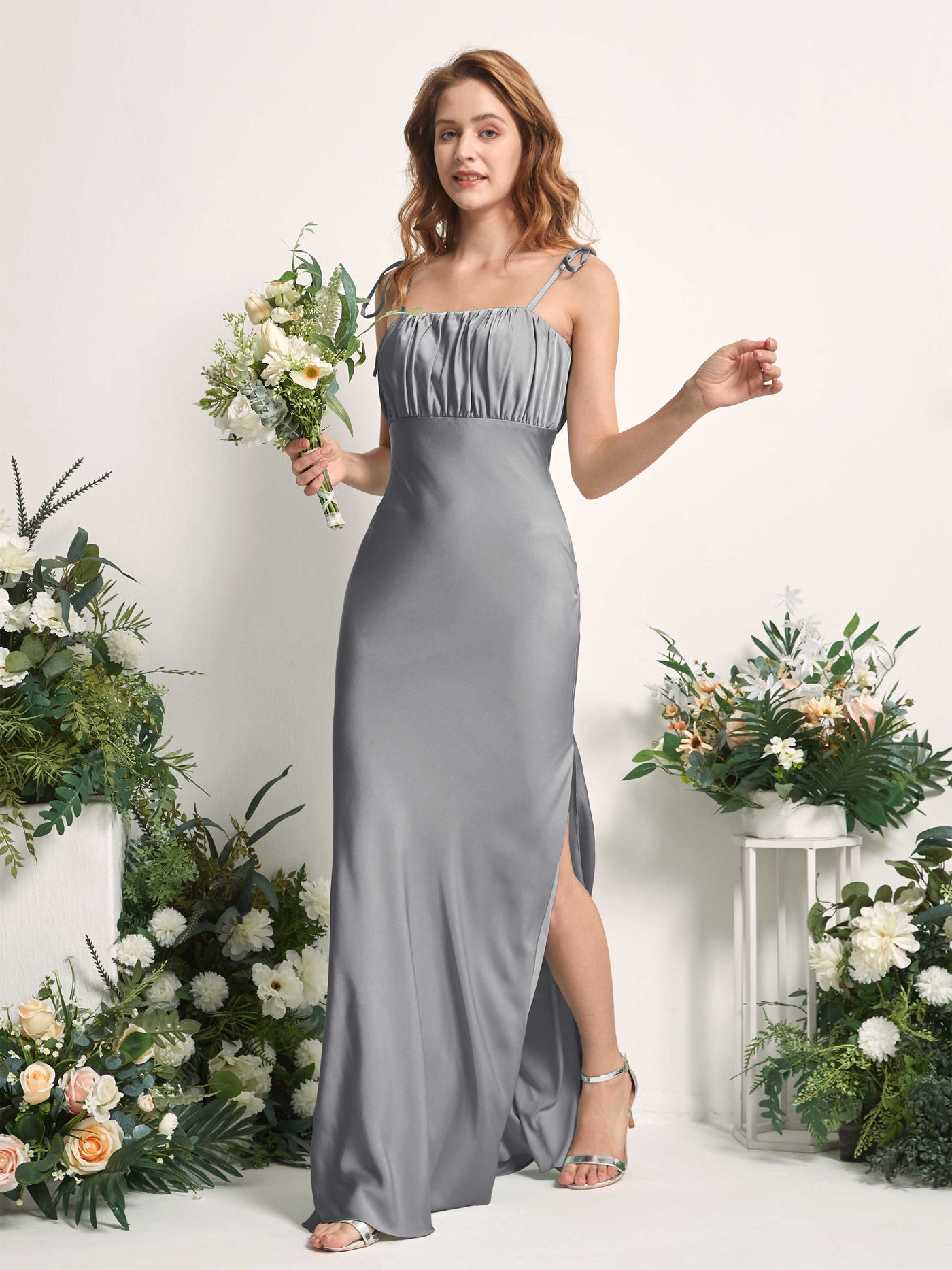 Carlyna Fourreau Col droit Longueur ras du sol Robes de demoiselle d'honneur Gris Acier #couleur_gris-acier