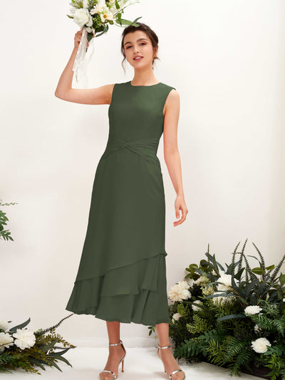 Carlyna Fourreau Col rond Longueur mollet Mousseline Robe de demoiselle d'honneur Olive Martini #couleur_olive-martini