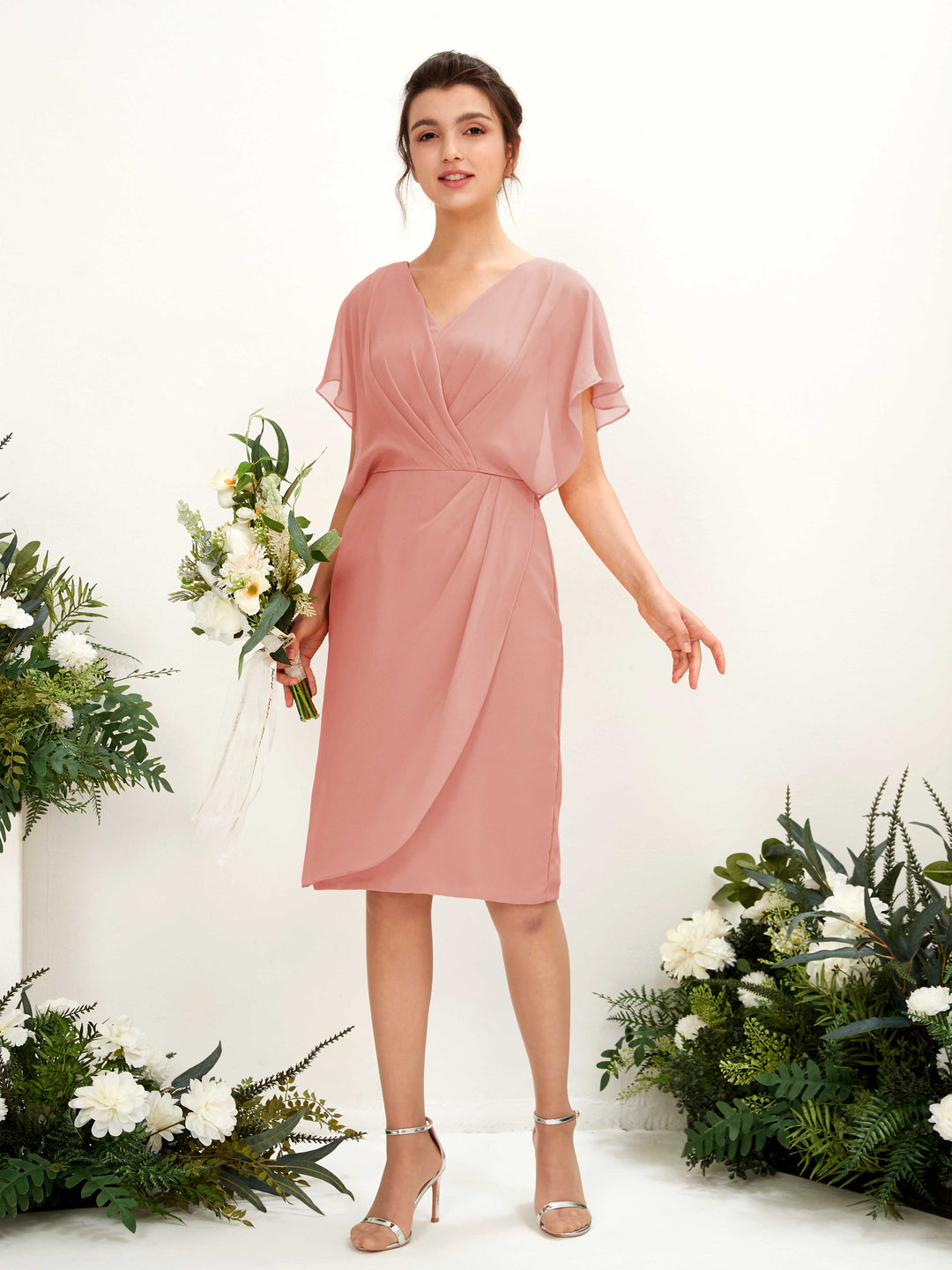Carlyna Fourreau Col V Manches Cape longueur genou Mousseline Robes de demoiselle d&
