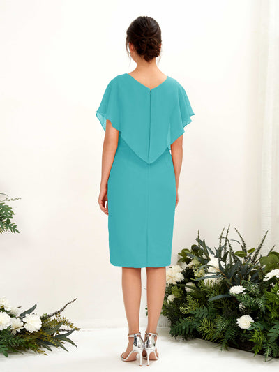 Carlyna Fourreau Col V Manches Cape longueur genou Mousseline Robes de demoiselle d'honneur Turquoise #couleur_turquoise
