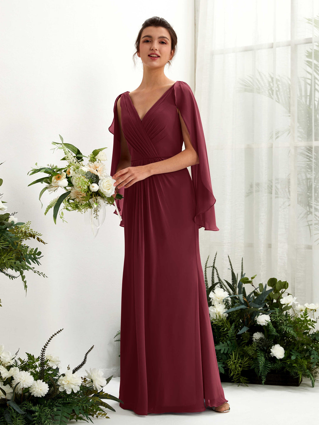 Carlyna Fourreau Col V Manches Cape Mousseline Robe de demoiselle d&