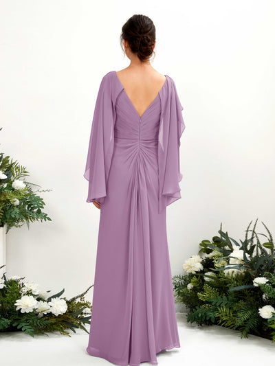 Carlyna Fourreau Col V Manches Cape Mousseline Robe de demoiselle d'honneur Brume Orchidée #couleur_brume-orchid-e