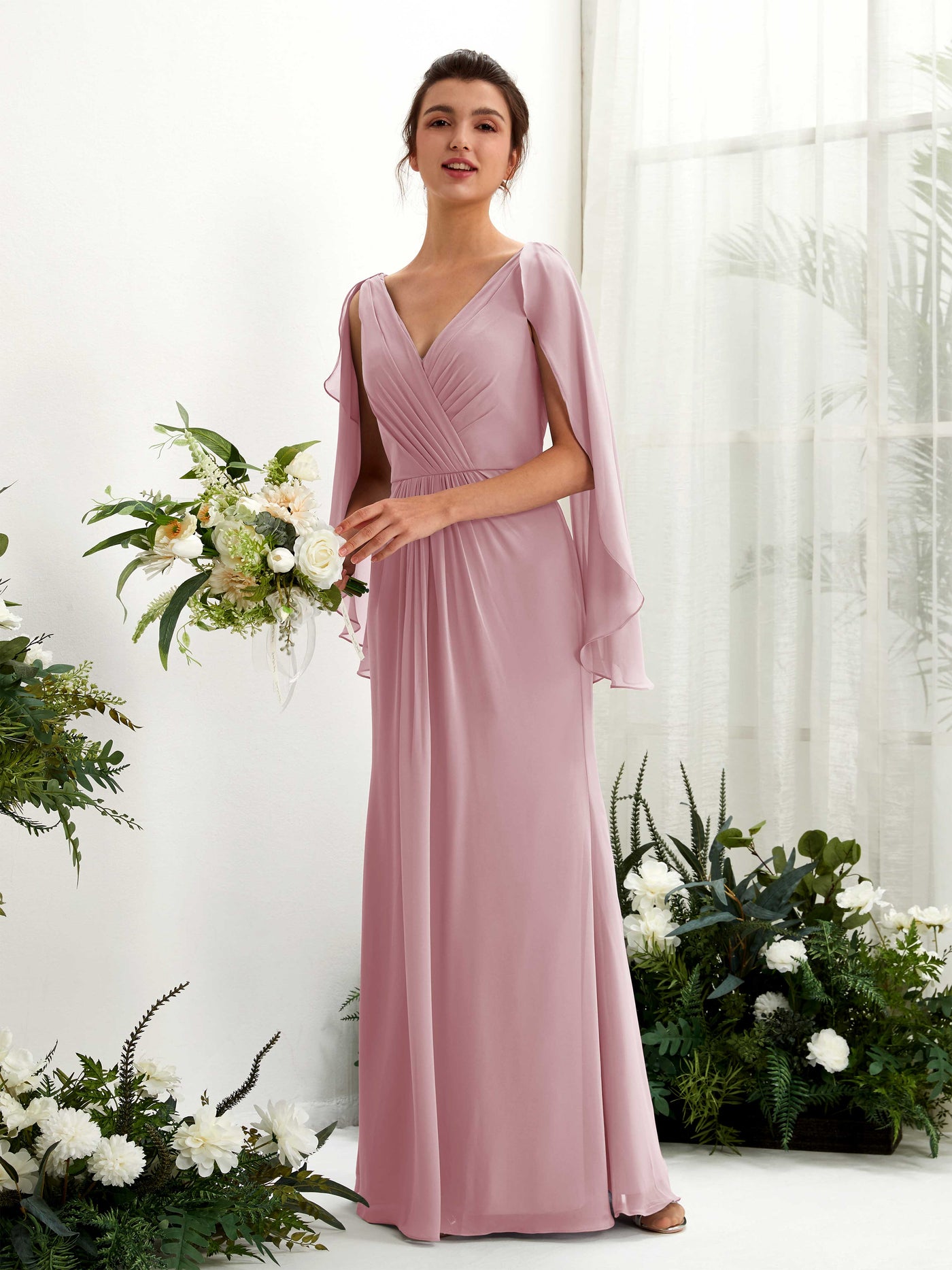 Carlyna Fourreau Col V Manches Cape Mousseline Robe de demoiselle d'honneur Mauve Vintage #couleur_mauve-vintage