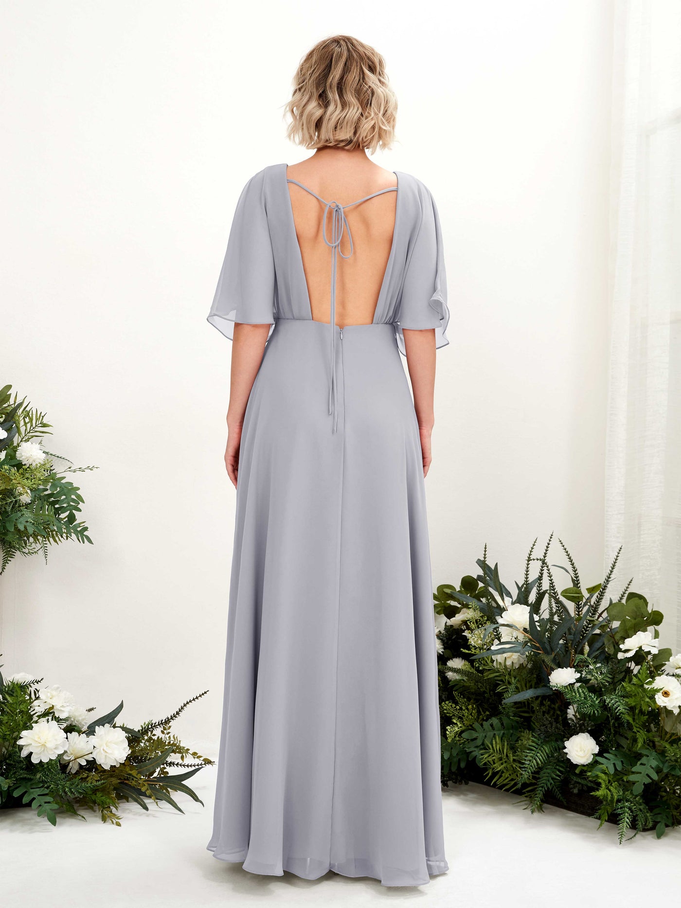 Carlyna Fourreau Col V Manches Courtes Robe de demoiselle d'honneur Longueur ras du sol Lavande Poudrée #couleur_lavande-poudr-e
