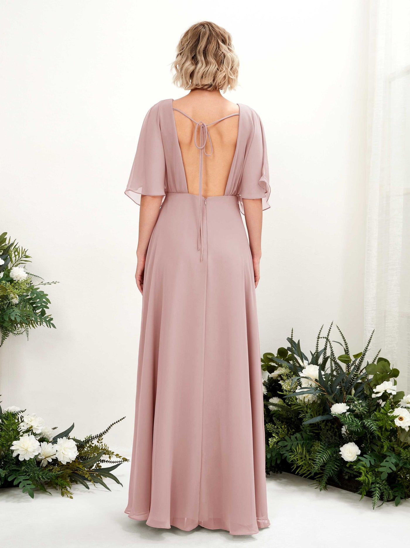 Carlyna Fourreau Col V Manches Courtes Robe de demoiselle d'honneur Longueur ras du sol Rose Poussiéreux #couleur_rose-poussi-reux