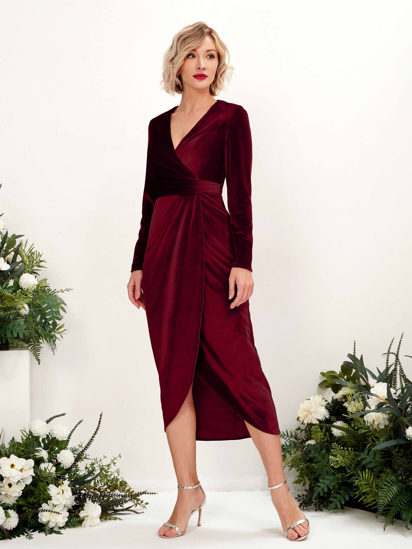 Carlyna Fourreau Col V Manches Longues Fente Longueur mollet Robe de demoiselle d'honneur Bordeaux #couleur_bordeaux