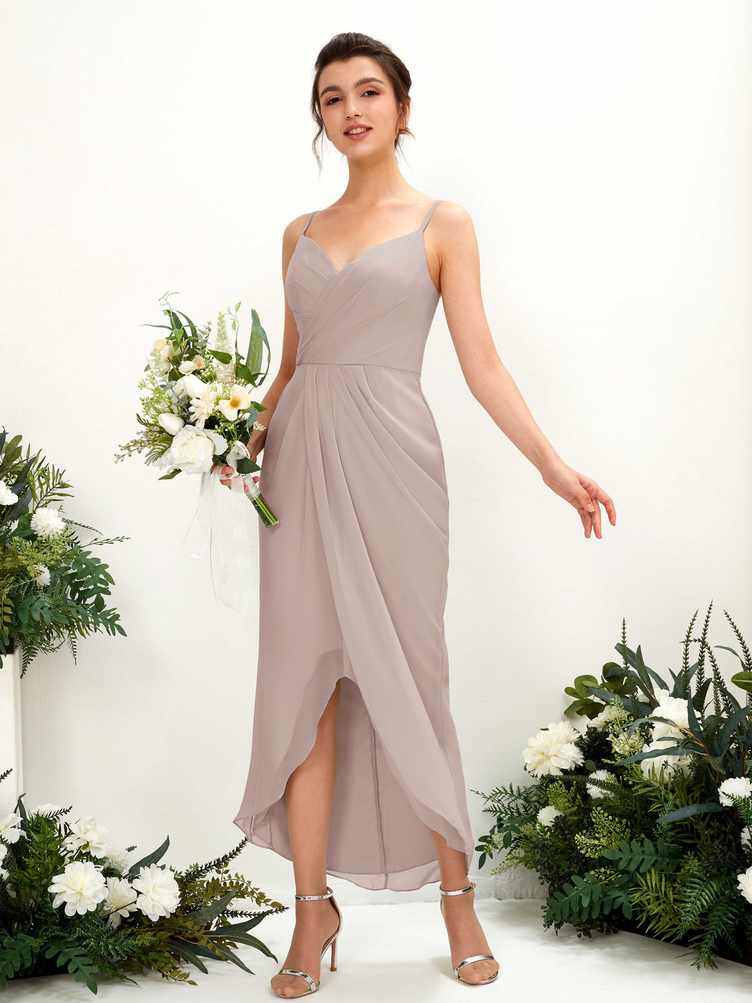 Carlyna Fourreau Longueur mollet Col V froncé robe de demoiselle d&