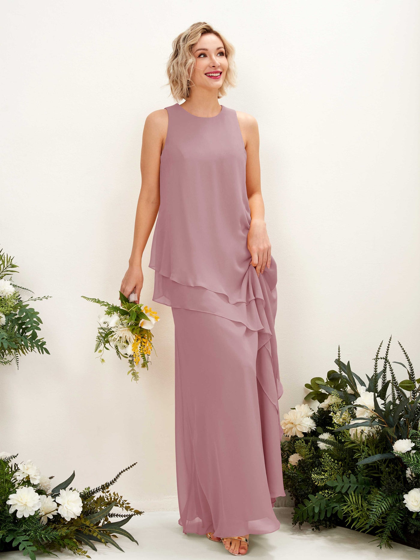 Carlyna Fourreau Longueur ras du sol Col rond Robe de demoiselle d'honneur Mauve Vintage #couleur_mauve-vintage