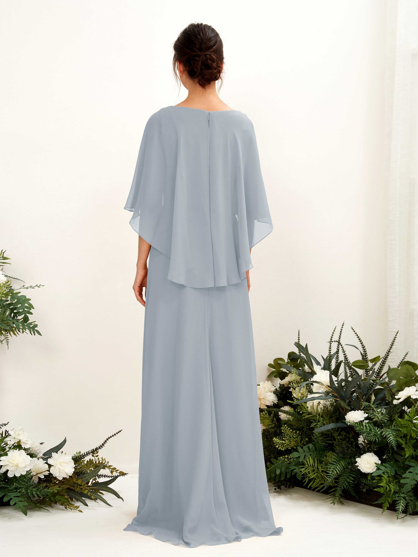 Carlyna Fourreau Silhouette Encolure bateau Cape Robes de demoiselle d'honneur Bleu Poussiéreux Amélioré #couleur_bleu-poussi-reux-am-lior