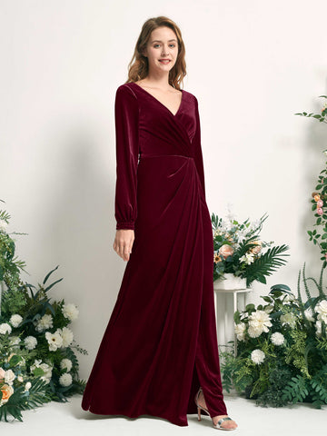 Carlyna Fourreau Silhouette Manches Longues Col V longueur ras du sol robe de demoiselle d'honneur Bordeaux #couleur_bordeaux