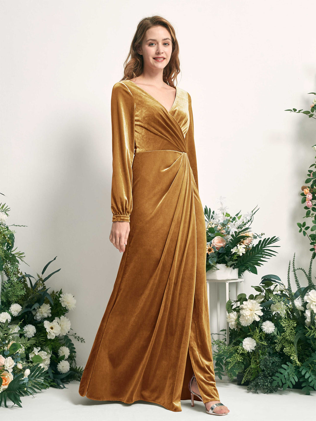 Carlyna Fourreau Silhouette Manches Longues Col V longueur ras du sol robe de demoiselle d&