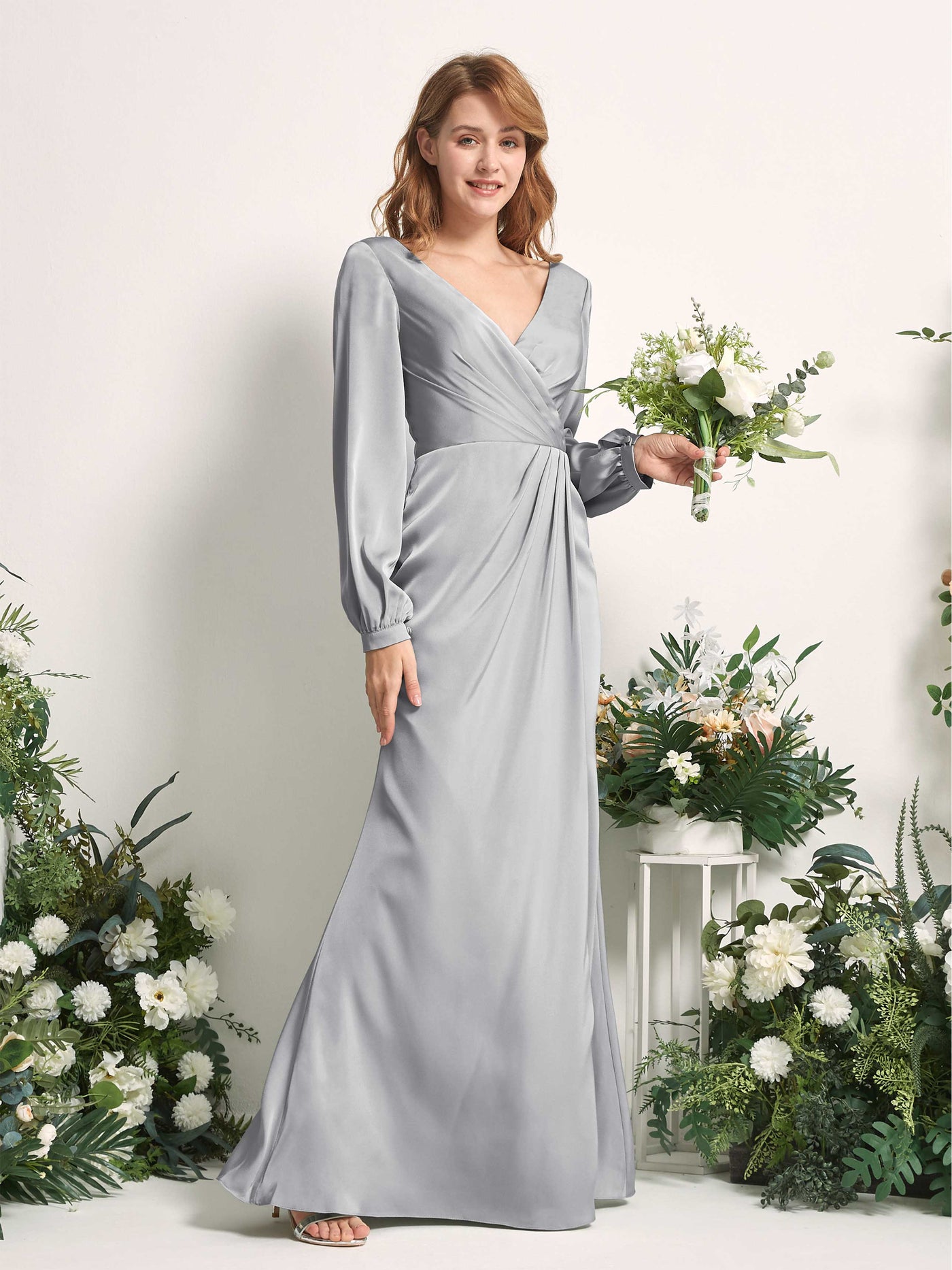 Carlyna Fourreau Sirène Col V Manches Longues Robes de demoiselle d'honneur Gris Boussole #couleur_gris-boussole