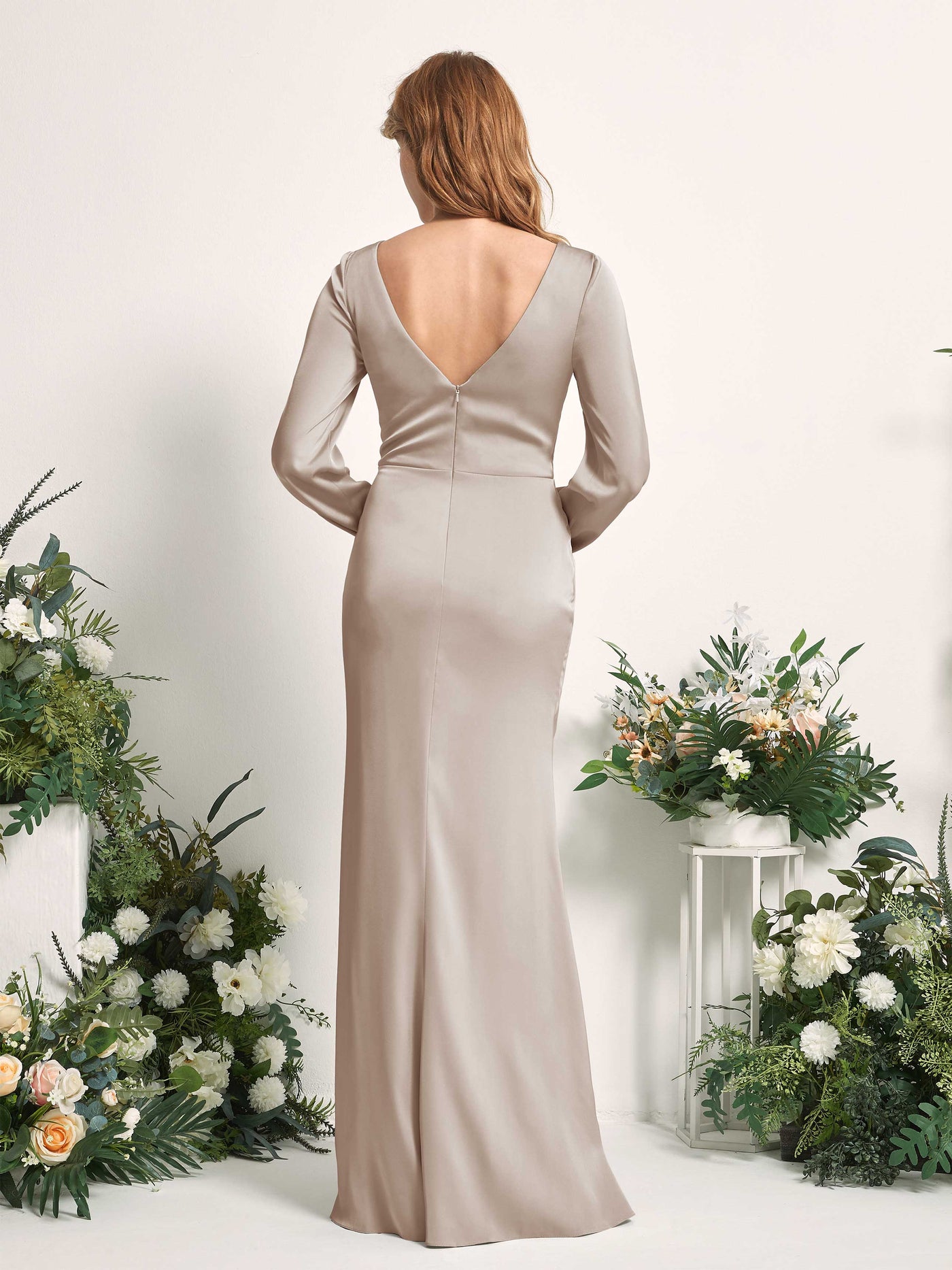 Carlyna Fourreau Sirène Col V Manches Longues Robes de demoiselle d'honneur Taupe #couleur_taupe