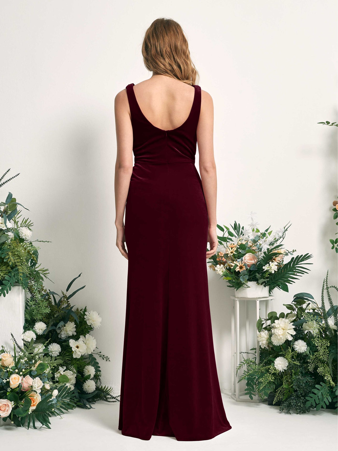 Carlyna Robe de demoiselle d'honneur sirène col V longueur ras du sol velours Bordeaux #couleur_bordeaux
