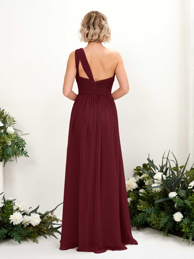 Carlyna Robe de demoiselle d'honneur trapèze froncée décolleté asymétrique longueur ras du sol Bordeaux #couleur_bordeaux