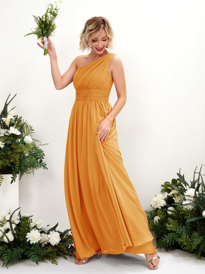 Carlyna Robe de demoiselle d'honneur trapèze froncée décolleté asymétrique longueur ras du sol Mangue #couleur_mangue