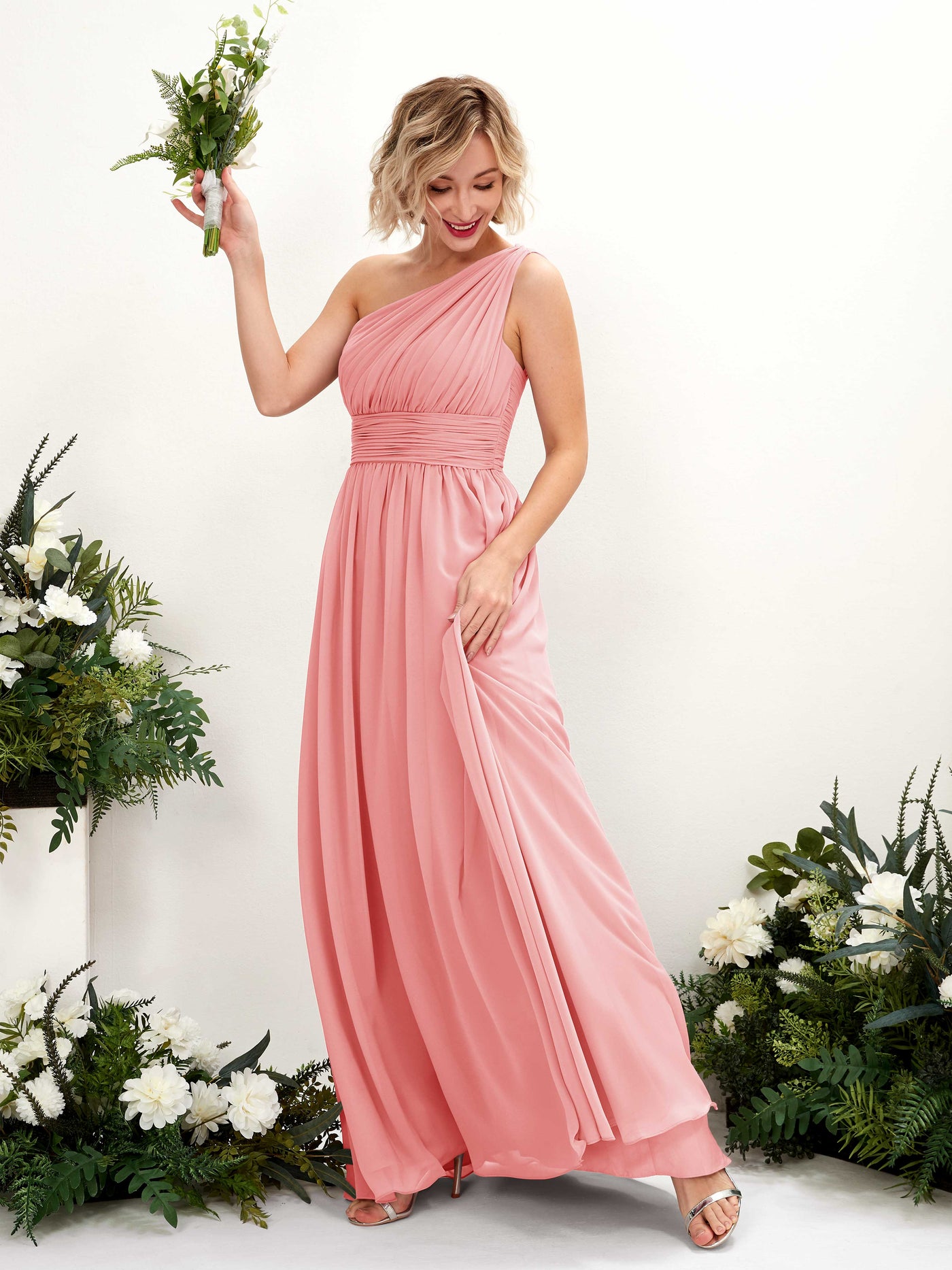 Carlyna Robe de demoiselle d'honneur trapèze froncée décolleté asymétrique longueur ras du sol Rose Ballet #couleur_rose-ballet