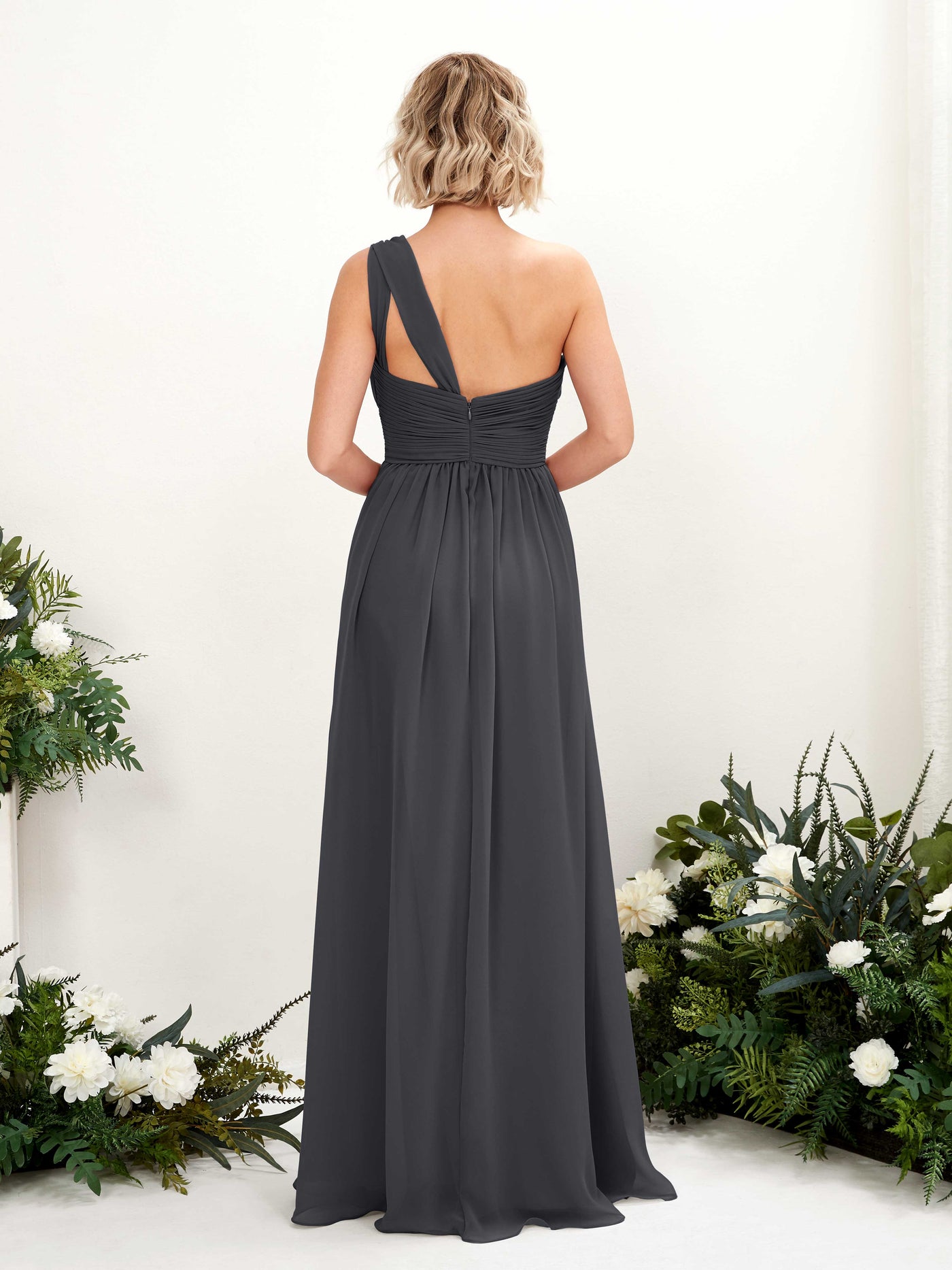 Carlyna Robe de demoiselle d'honneur trapèze froncée décolleté asymétrique longueur ras du sol Étain #couleur_tain