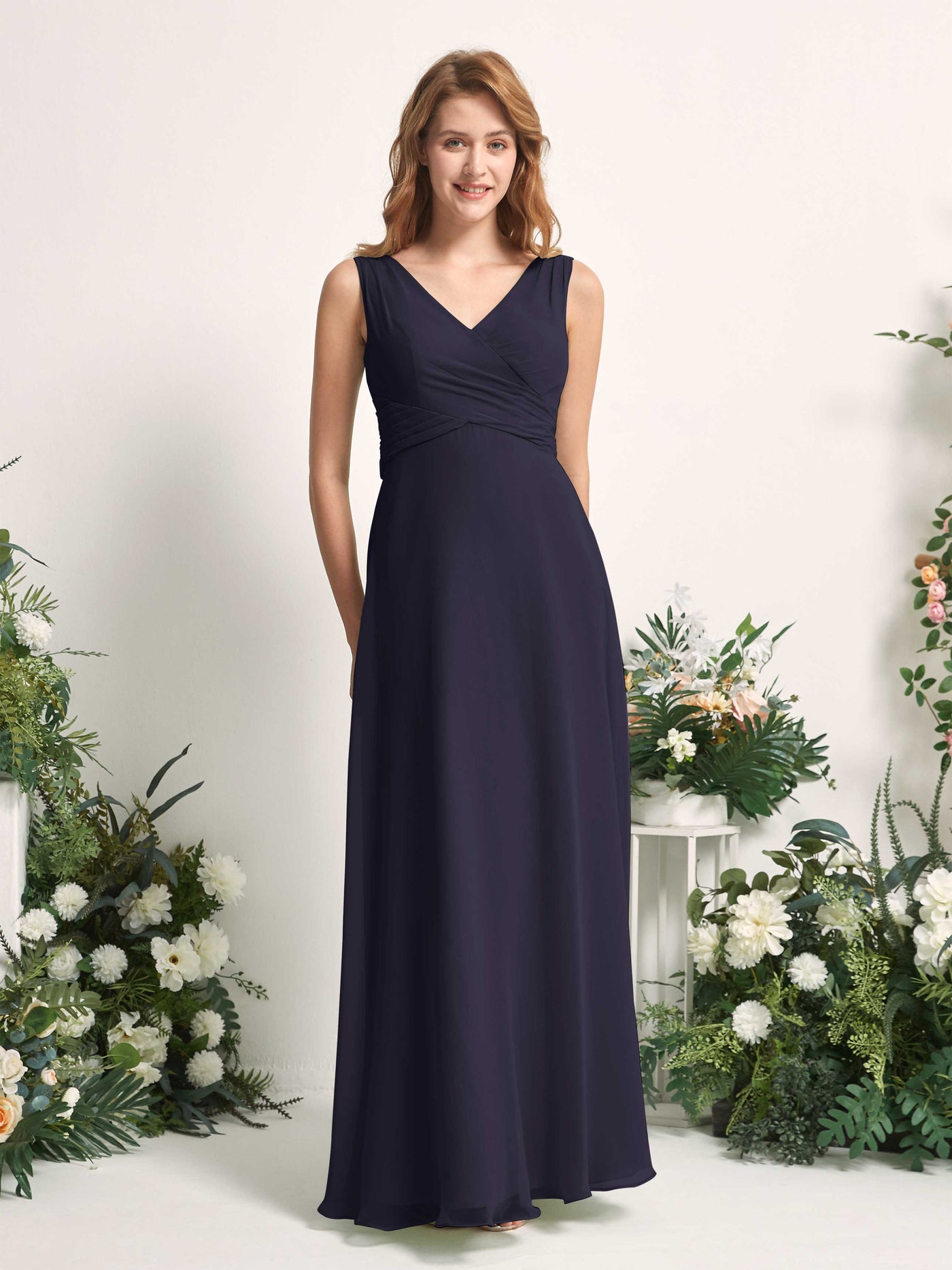 Carlyna Robe demoiselle d'honneur trapèze col V longueur ras du sol Bleu Marine Foncé #couleur_bleu-marine-fonc