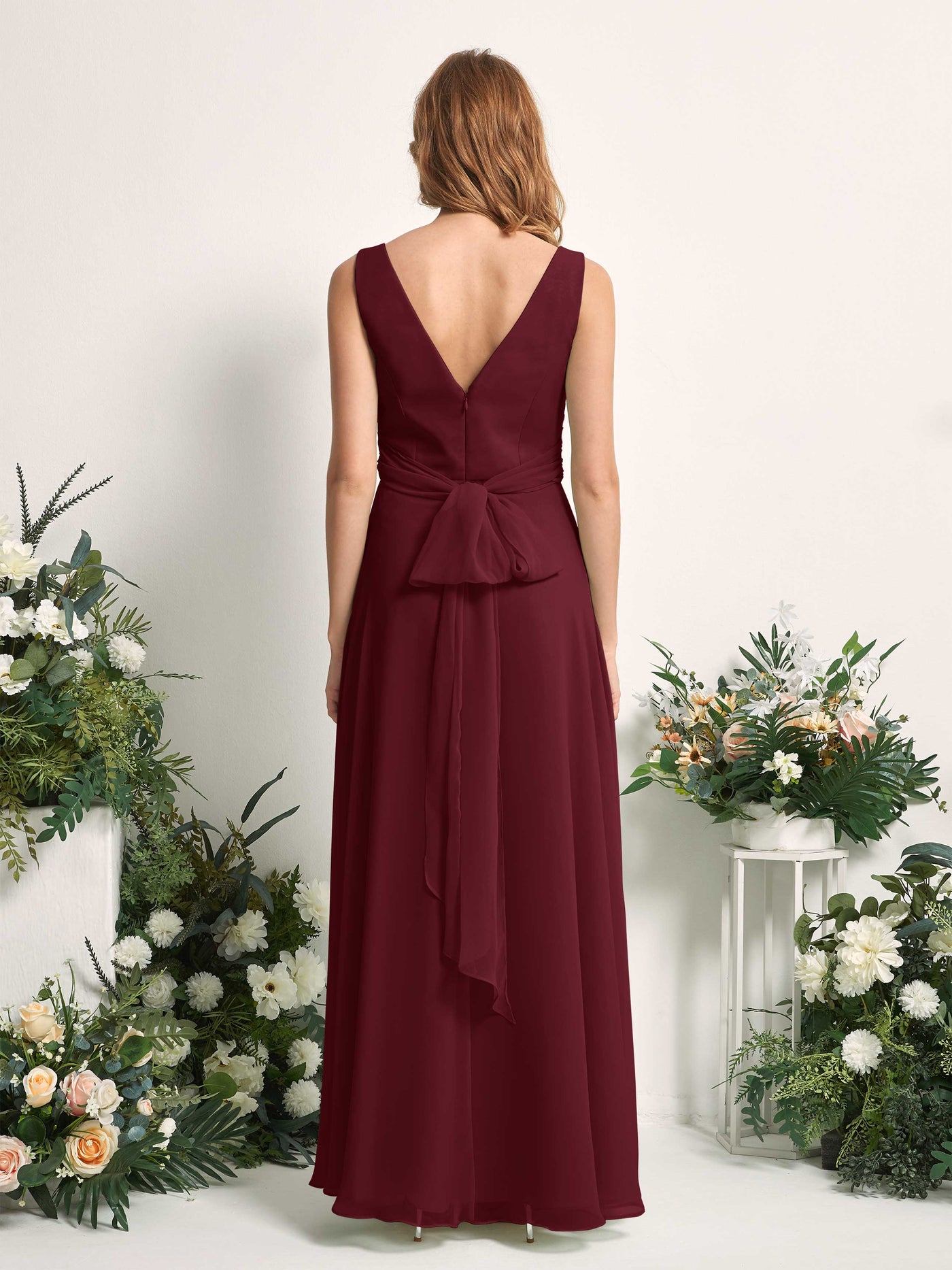 Carlyna Robe demoiselle d'honneur trapèze col V longueur ras du sol Bordeaux #couleur_bordeaux