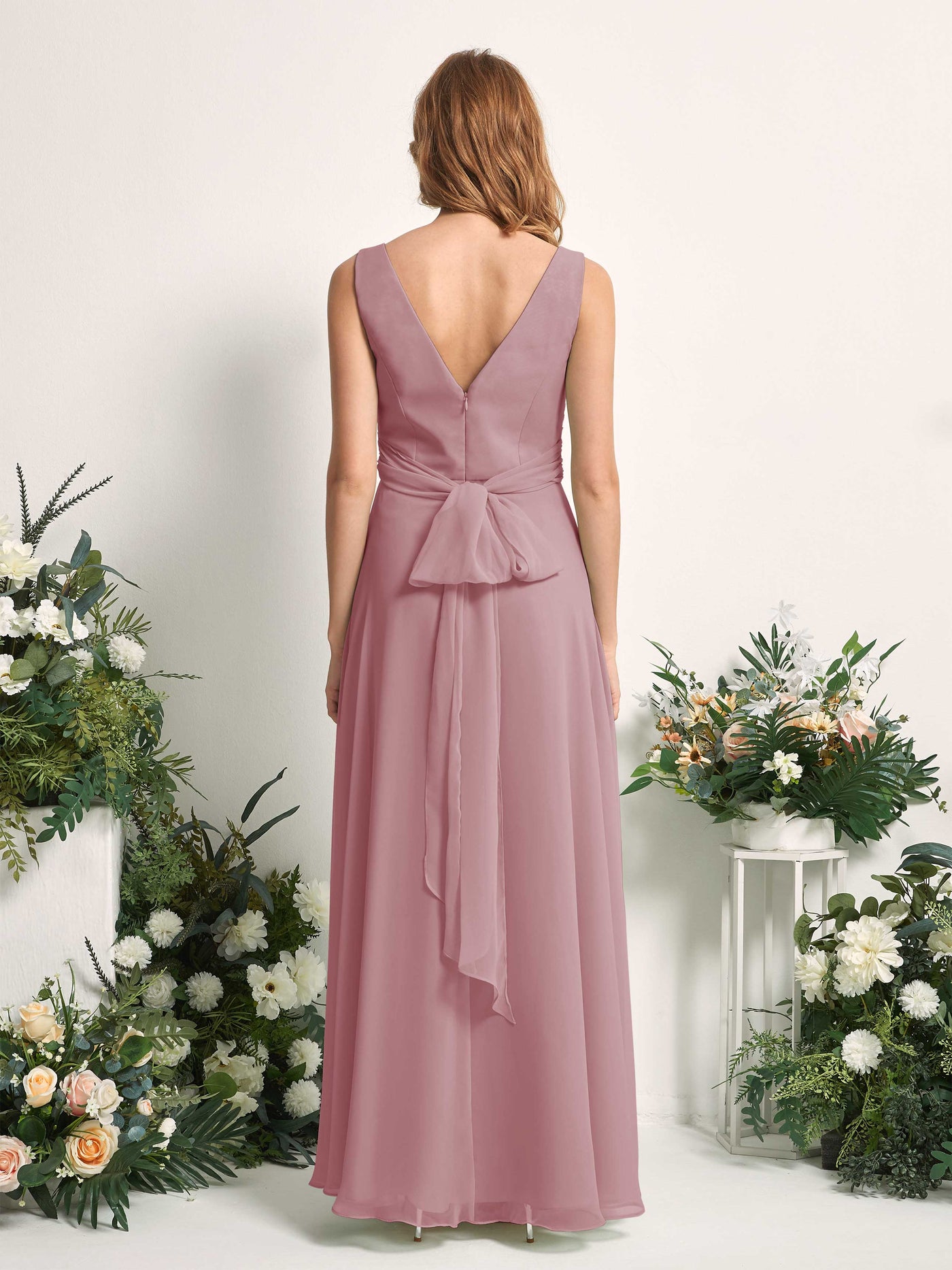 Carlyna Robe demoiselle d'honneur trapèze col V longueur ras du sol Mauve Vintage #couleur_mauve-vintage