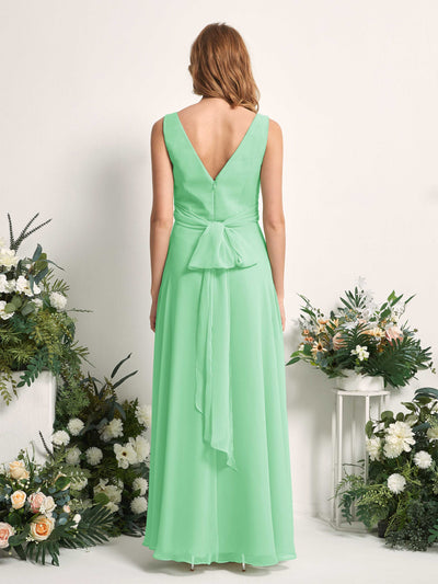 Carlyna Robe demoiselle d'honneur trapèze col V longueur ras du sol Vert Menthe #couleur_vert-menthe