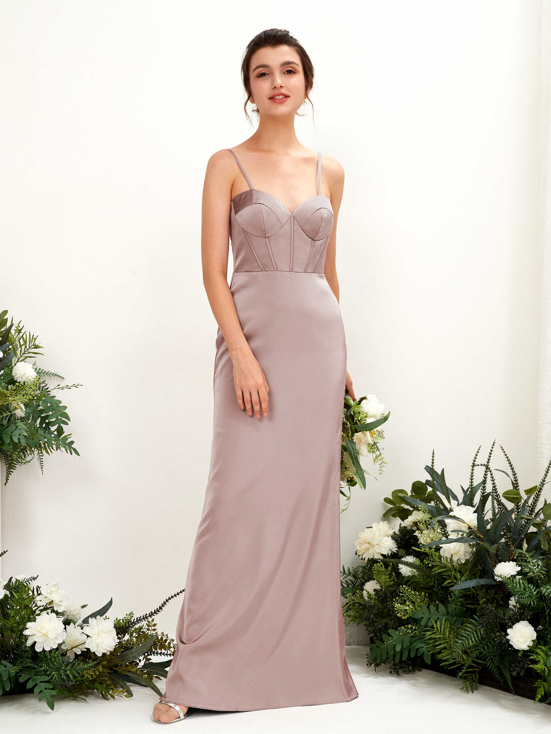 Carlyna Robe fourreau en satin col cœur longueur ras du sol demoiselle d&