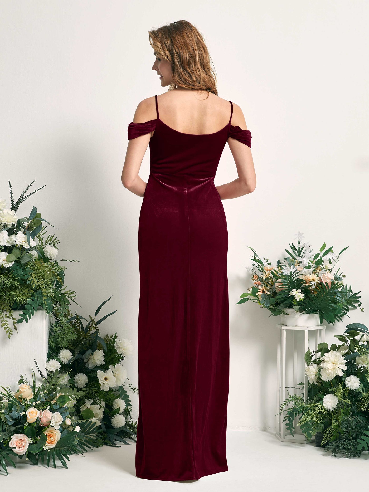 Carlyna Robe sirène épaule dénudée longueur ras du sol velours fente robes de demoiselle d'honneur Bordeaux #couleur_bordeaux