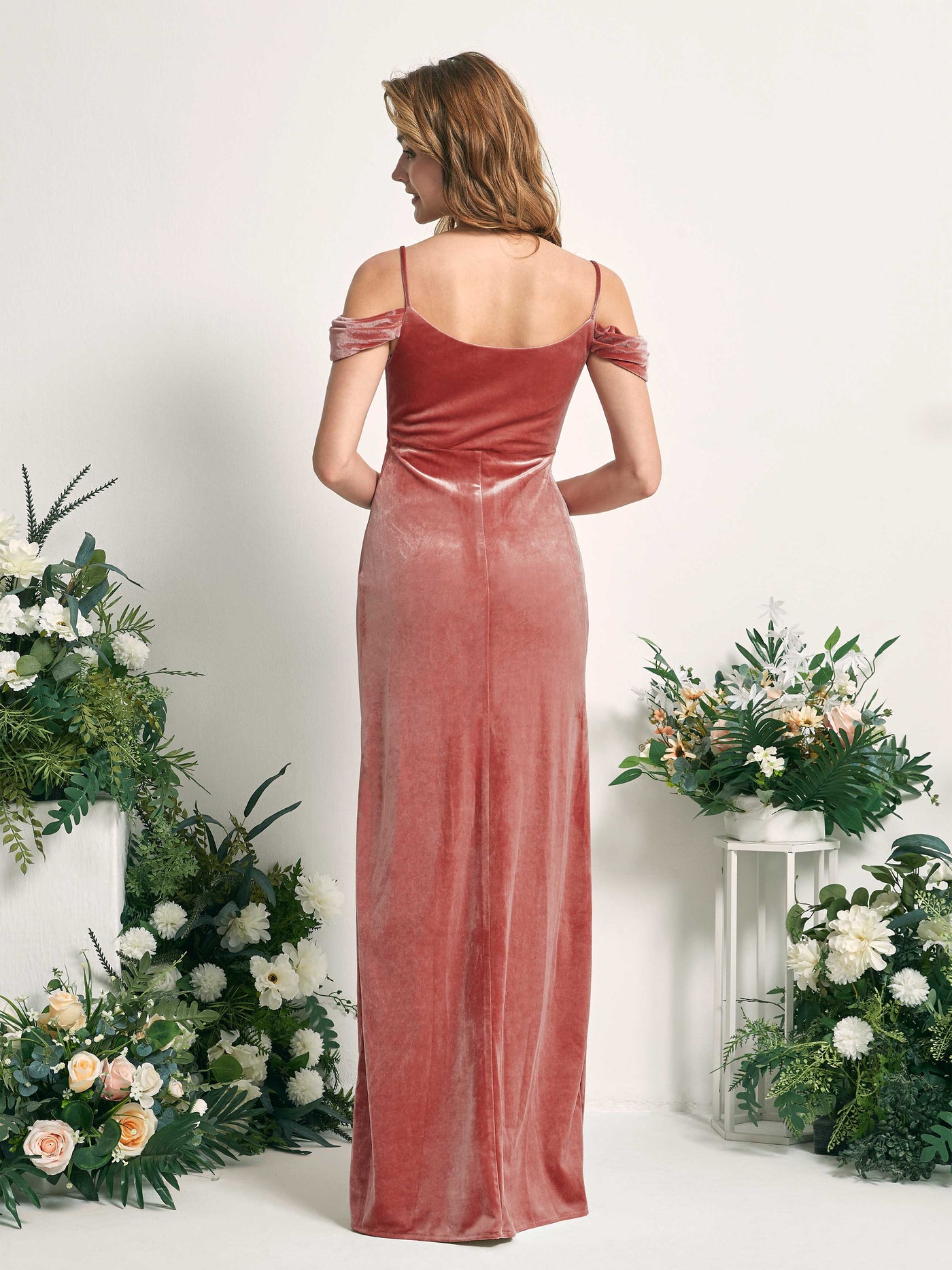 Carlyna Robe sirène épaule dénudée longueur ras du sol velours fente robes de demoiselle d'honneur Rose Poussiéreux #couleur_rose-poussi-reux