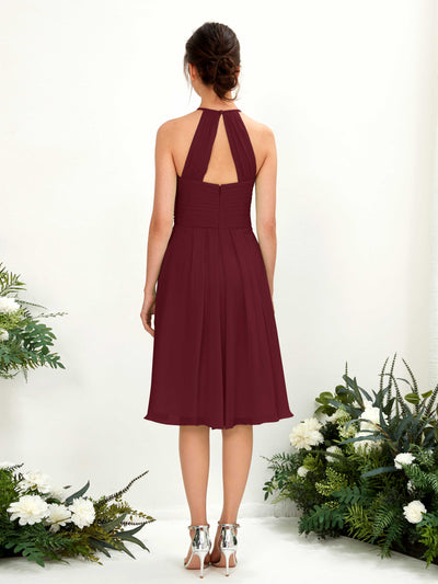 Carlyna Robe trapèze à col rond en mousseline longueur genou robe de demoiselle d'honneur Bordeaux #couleur_bordeaux