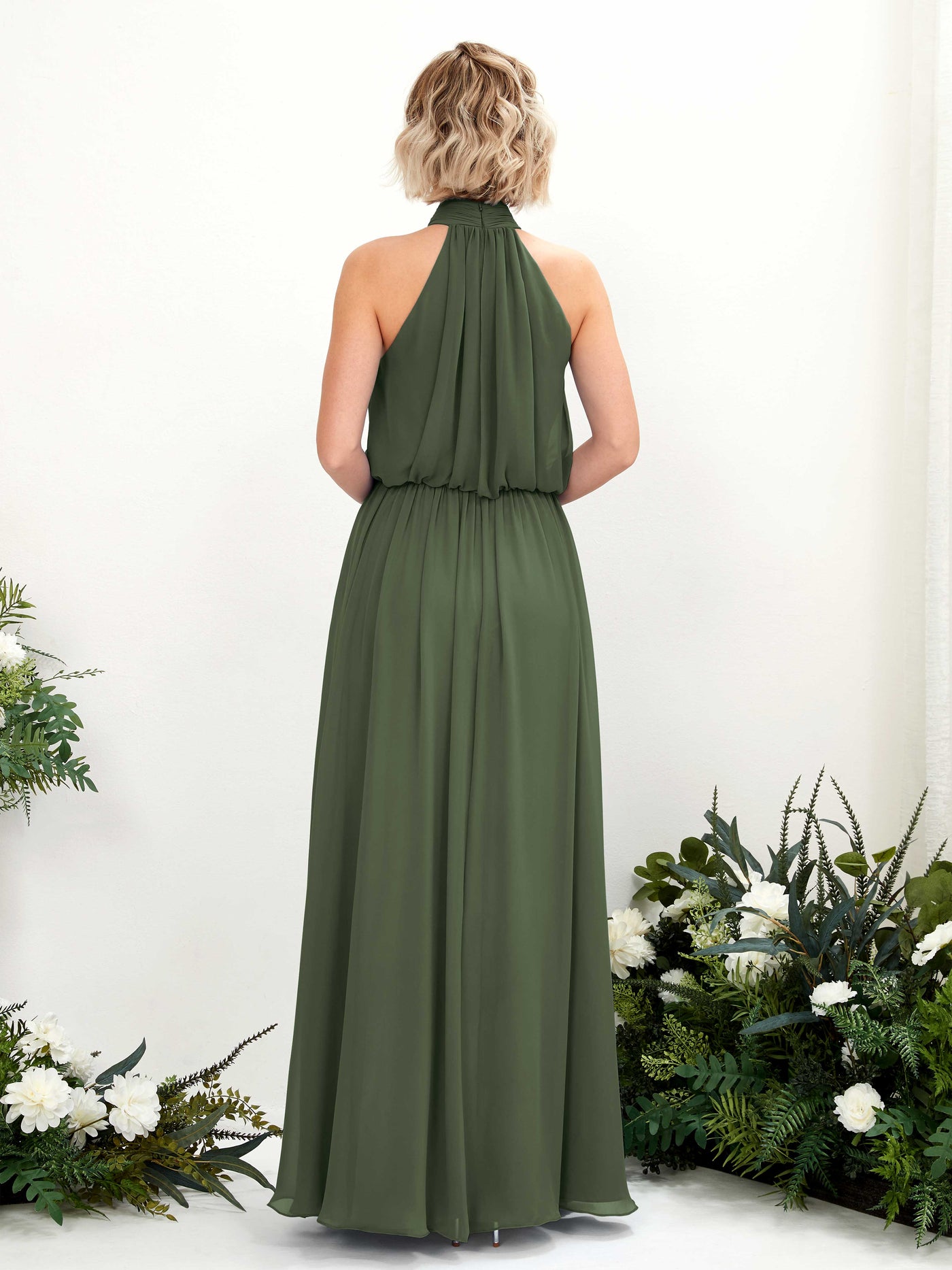 Carlyna Robe trapèze avec col rond longueur ras du sol en mousseline robes de demoiselle d'honneur Olive Martini #couleur_olive-martini