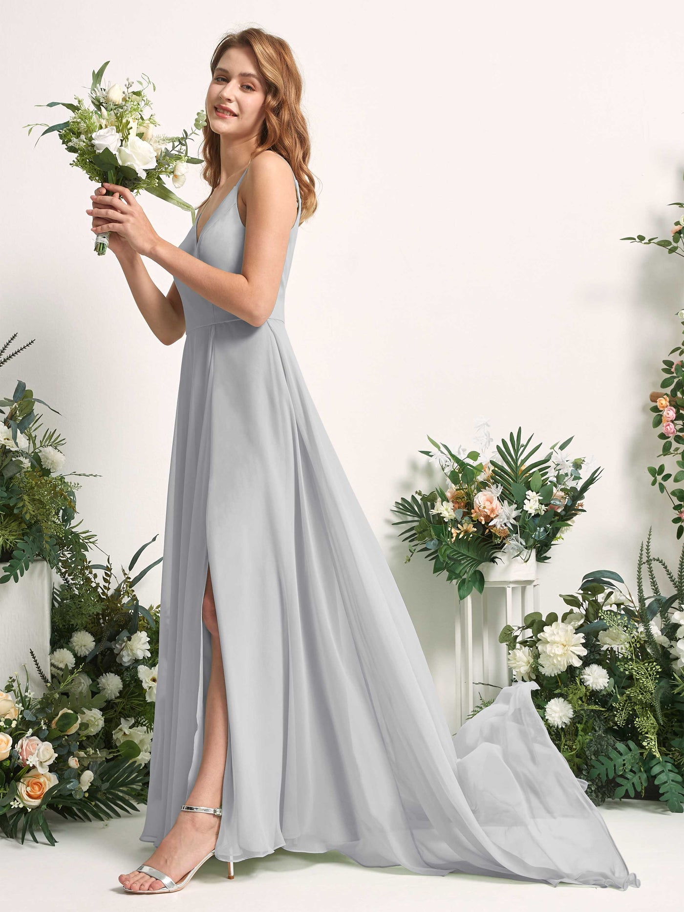 Carlyna Robe trapèze avec col V et fente sur la jambe longueur ras du sol demoiselle d'honneur Argent #couleur_argent
