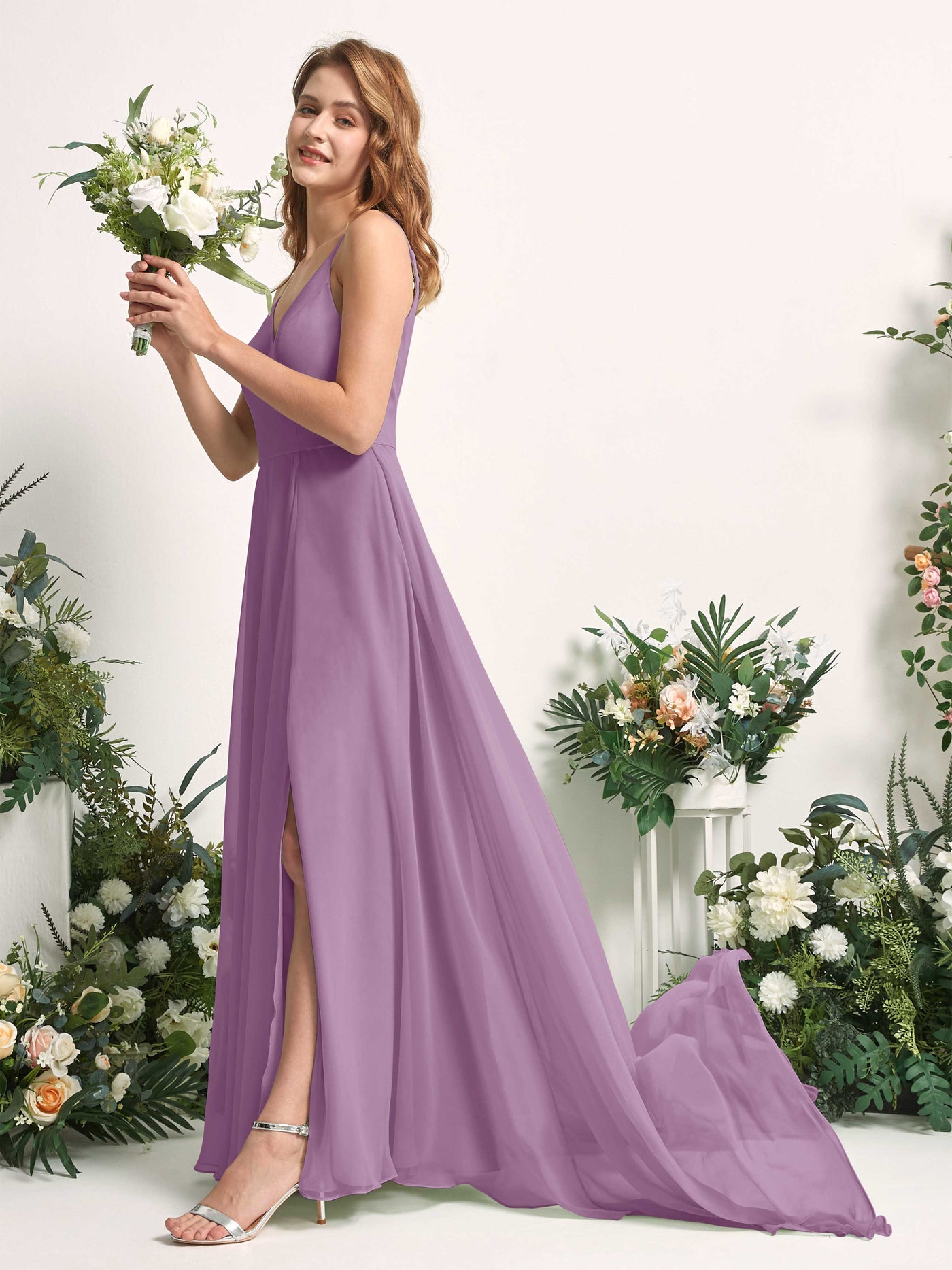 Carlyna Robe trapèze avec col V et fente sur la jambe longueur ras du sol demoiselle d'honneur Brume Orchidée #couleur_brume-orchid-e