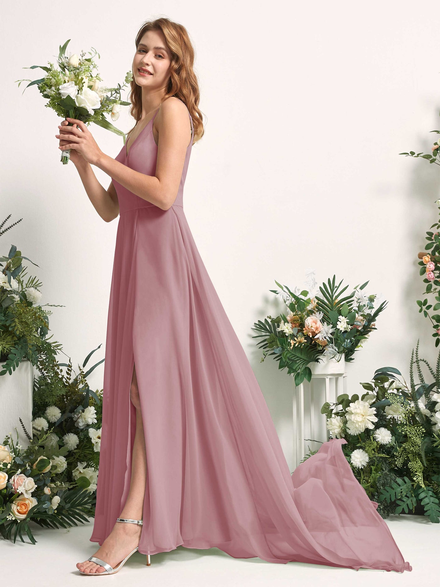 Carlyna Robe trapèze avec col V et fente sur la jambe longueur ras du sol demoiselle d'honneur Mauve Vintage #couleur_mauve-vintage