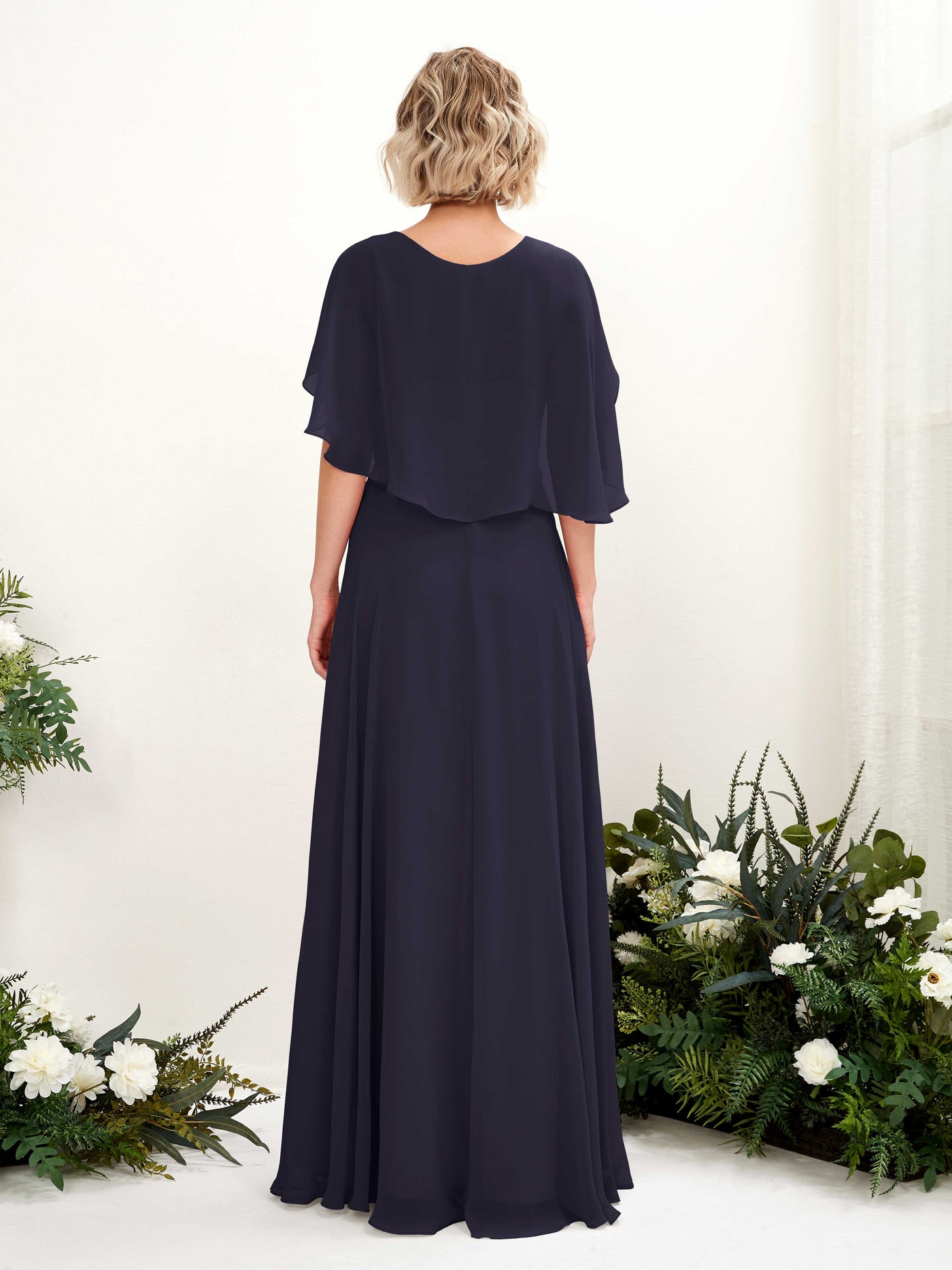Carlyna Robe trapèze avec col V et manches cape longueur au sol robe de demoiselle d'honneur Bleu Marine Foncé #couleur_bleu-marine-fonc