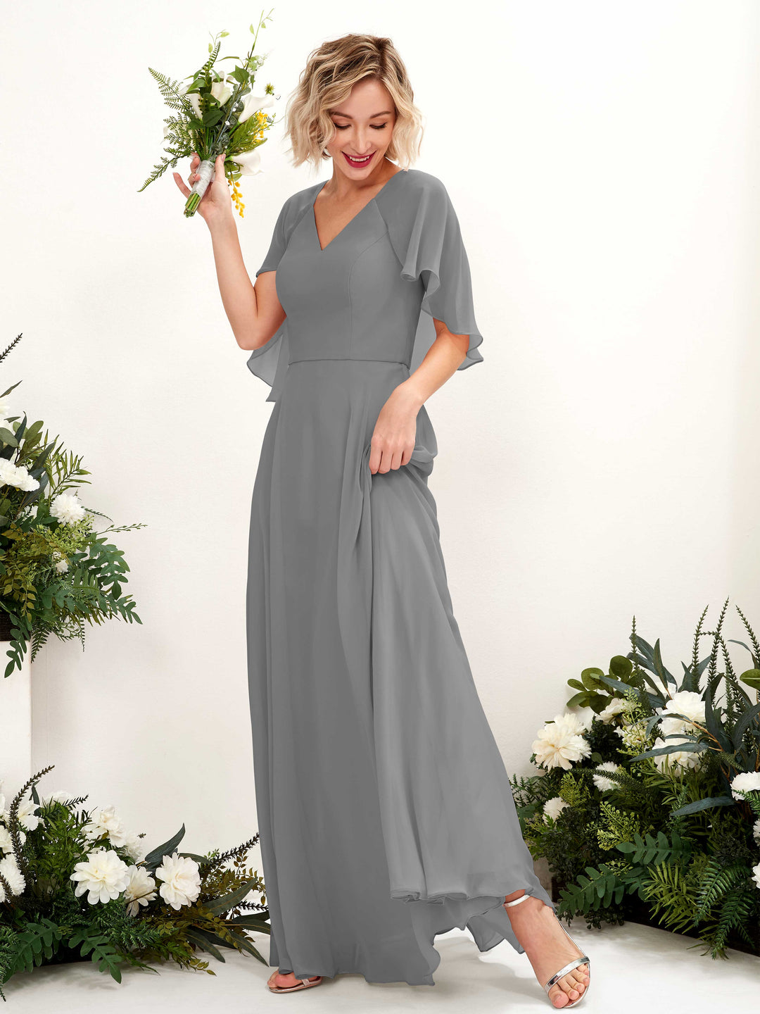 Carlyna Robe trapèze avec col V et manches cape longueur au sol robe de demoiselle d&