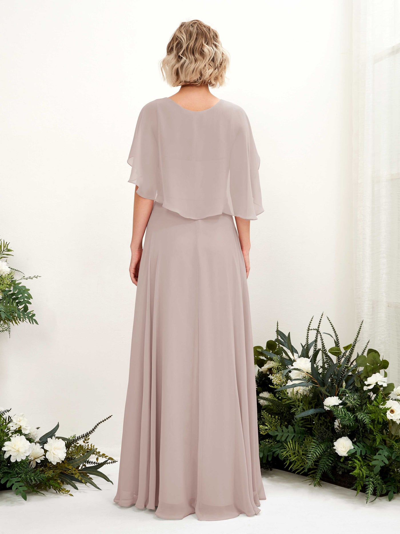 Carlyna Robe trapèze avec col V et manches cape longueur au sol robe de demoiselle d'honneur Taupe #couleur_taupe