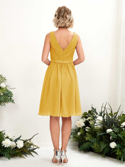 Carlyna Robe trapèze avec col V longueur genou mousseline Jaune Moutard #couleur_jaune-moutard