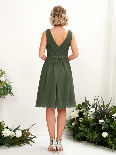 Carlyna Robe trapèze avec col V longueur genou mousseline Olive Martini #couleur_olive-martini