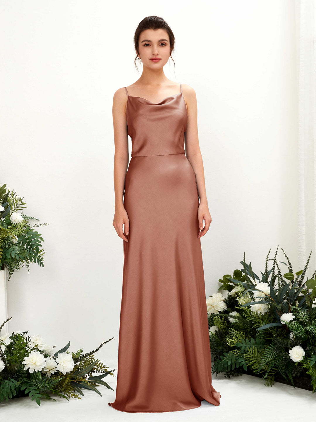 Carlyna Robe trapèze col bénitier longueur ras du sol demoiselle d&