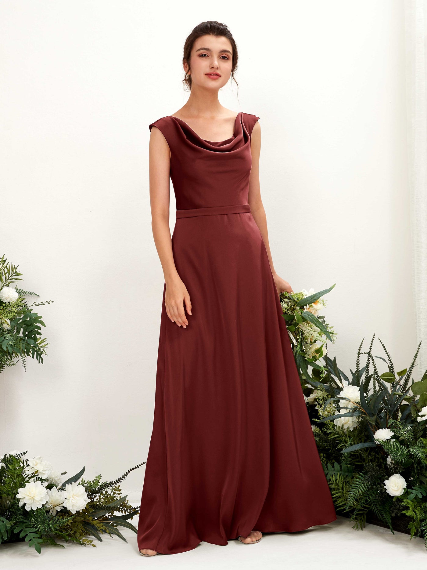 Carlyna Robe trapèze col bénitier satin longueur ras du sol demoiselle d'honneur Bordeaux #couleur_bordeaux