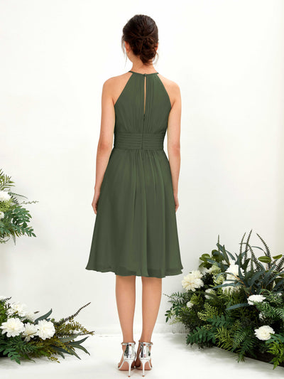 Carlyna Robe trapèze col rond longueur genou mousseline demoiselle d'honneur Olive Martini #couleur_olive-martini