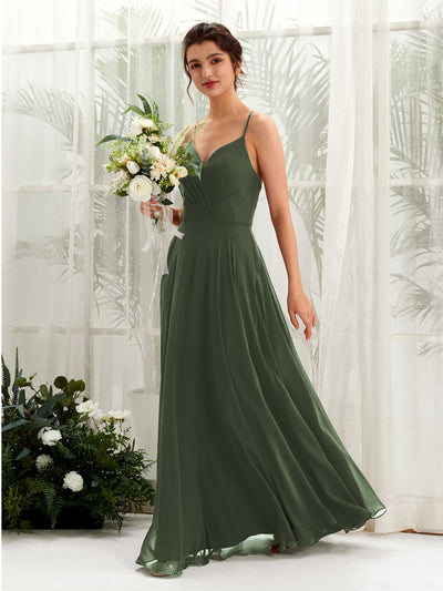 Carlyna Robe trapèze col V bretelles spaghetti longueur ras du sol robe de demoiselle d'honneur Olive Martini #couleur_olive-martini