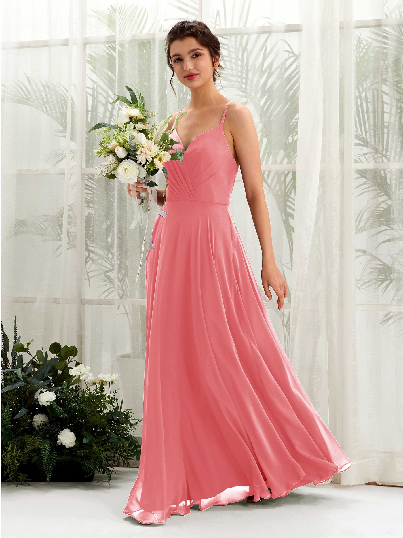 Carlyna Robe trapèze col V bretelles spaghetti longueur ras du sol robe de demoiselle d'honneur Rose Corail #couleur_rose-corail